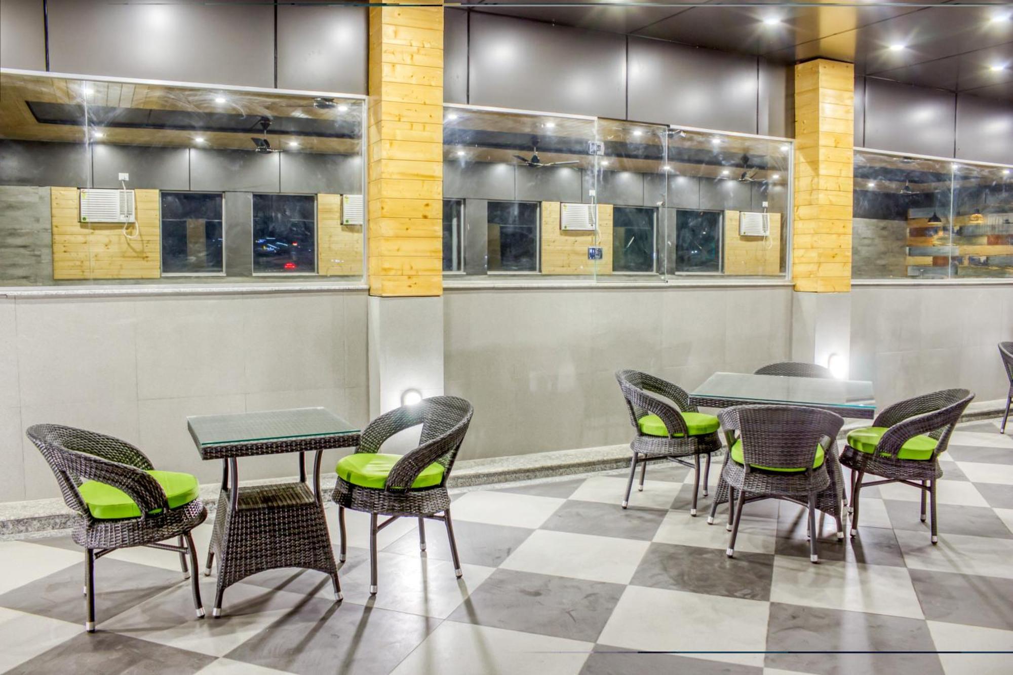 Zip By Spree Hotels Grand Legacy Prime Dehradun Exterior foto